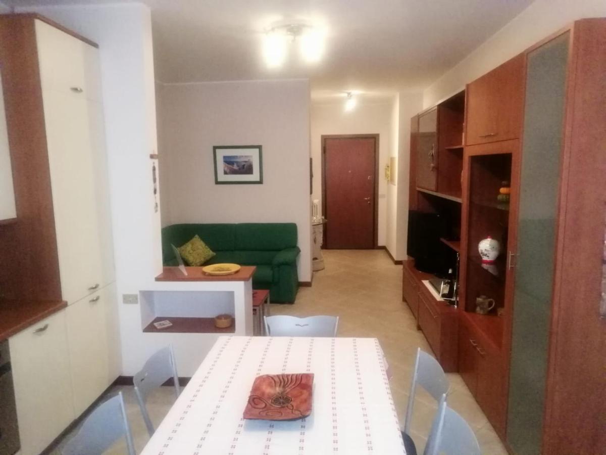 Casa Vacanze La Mela Monza Exterior foto