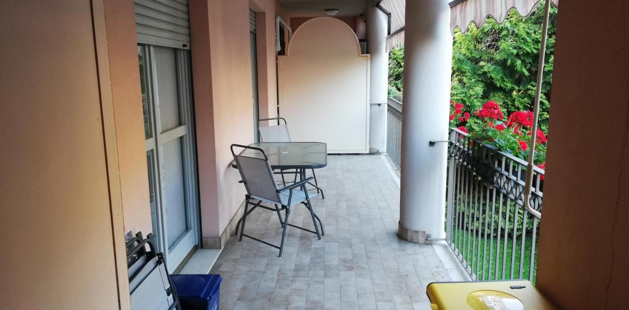 Casa Vacanze La Mela Monza Exterior foto